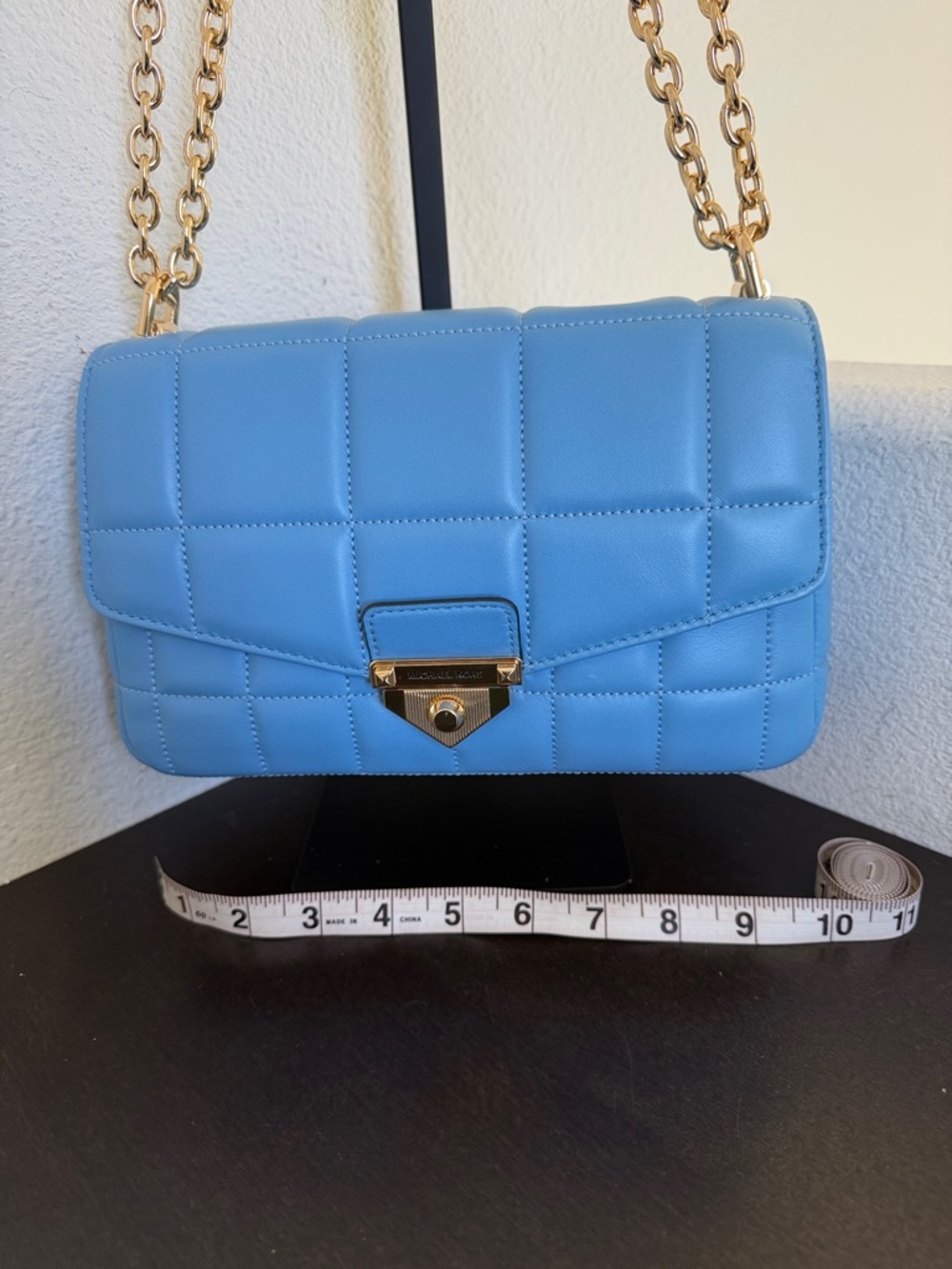 LIKE NEW Michael Kors BLUE Quilted Shoulder Bag.